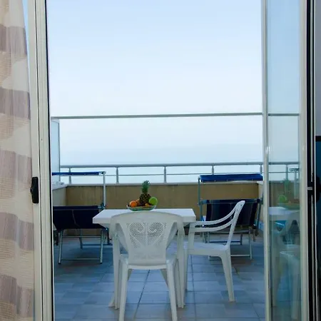 Vala Otel Dıraç